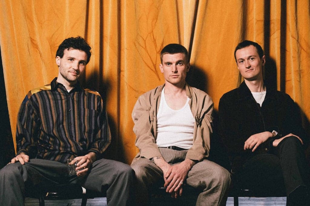 Cola (CA) - Australian Tour w/ Crocodylus // Pictures with Yuki // Stirr